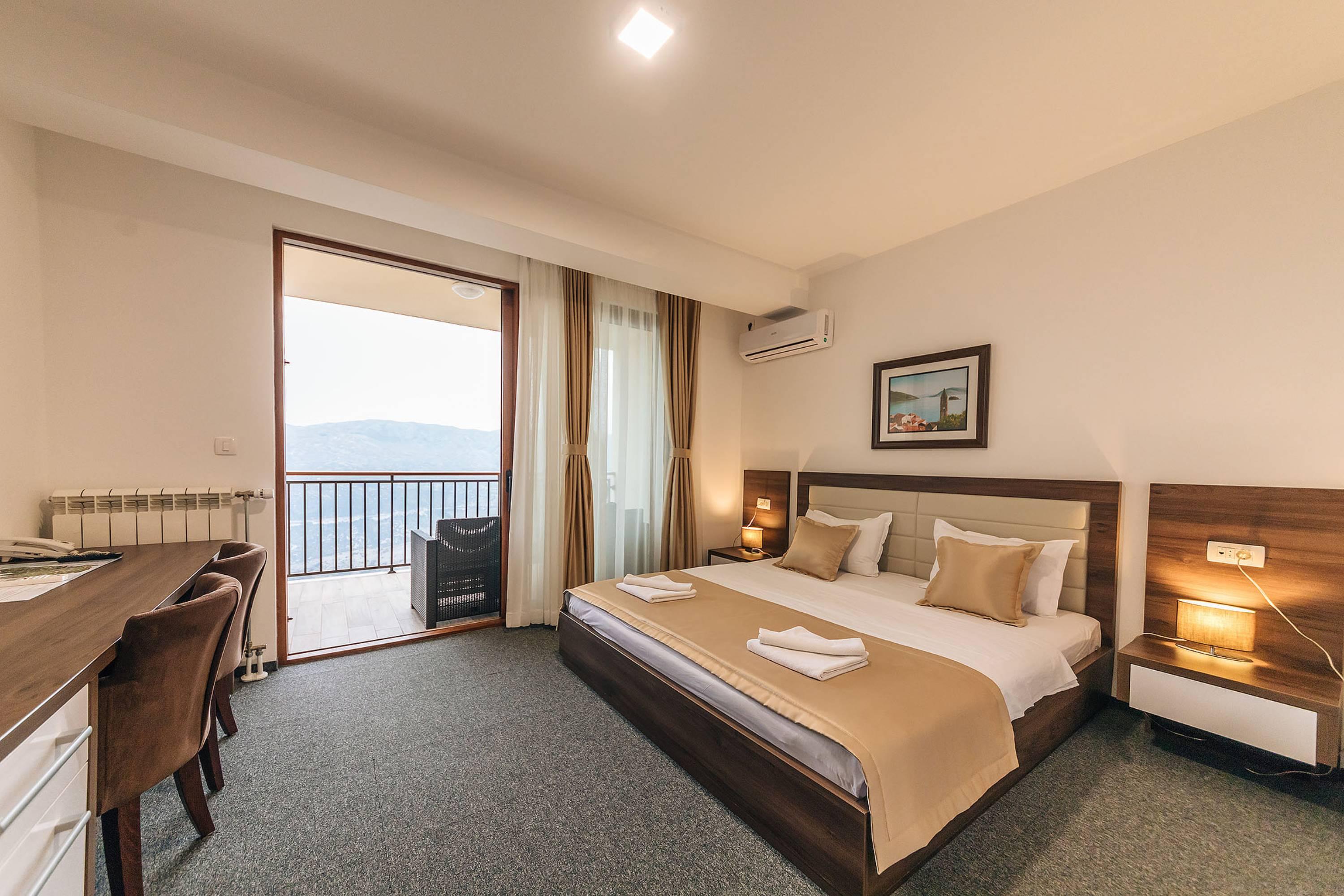 Sokoline Hotel Mandici